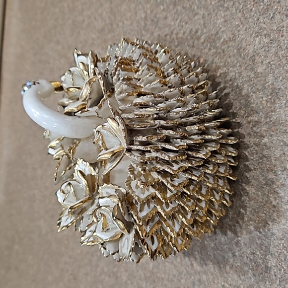 Vintage Decorative Fancy Swan!!! - Picture 5 of 13